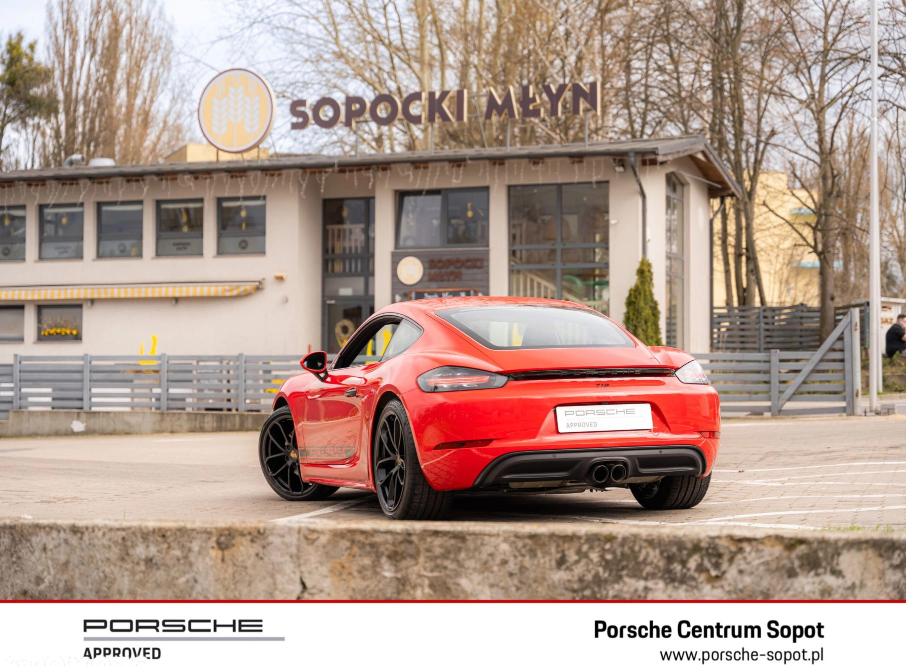 Porsche 718 Cayman cena 399718 przebieg: 3000, rok produkcji 2023 z Żukowo małe 781